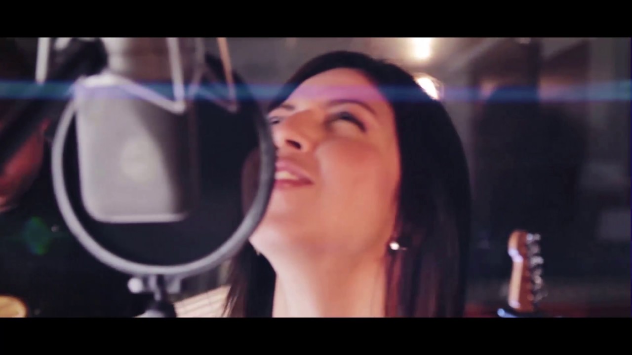 KELLY MORENO - VENGO A TI (OFICIAL VIDEO) Ft. DESPIERTOS A SU VOZ