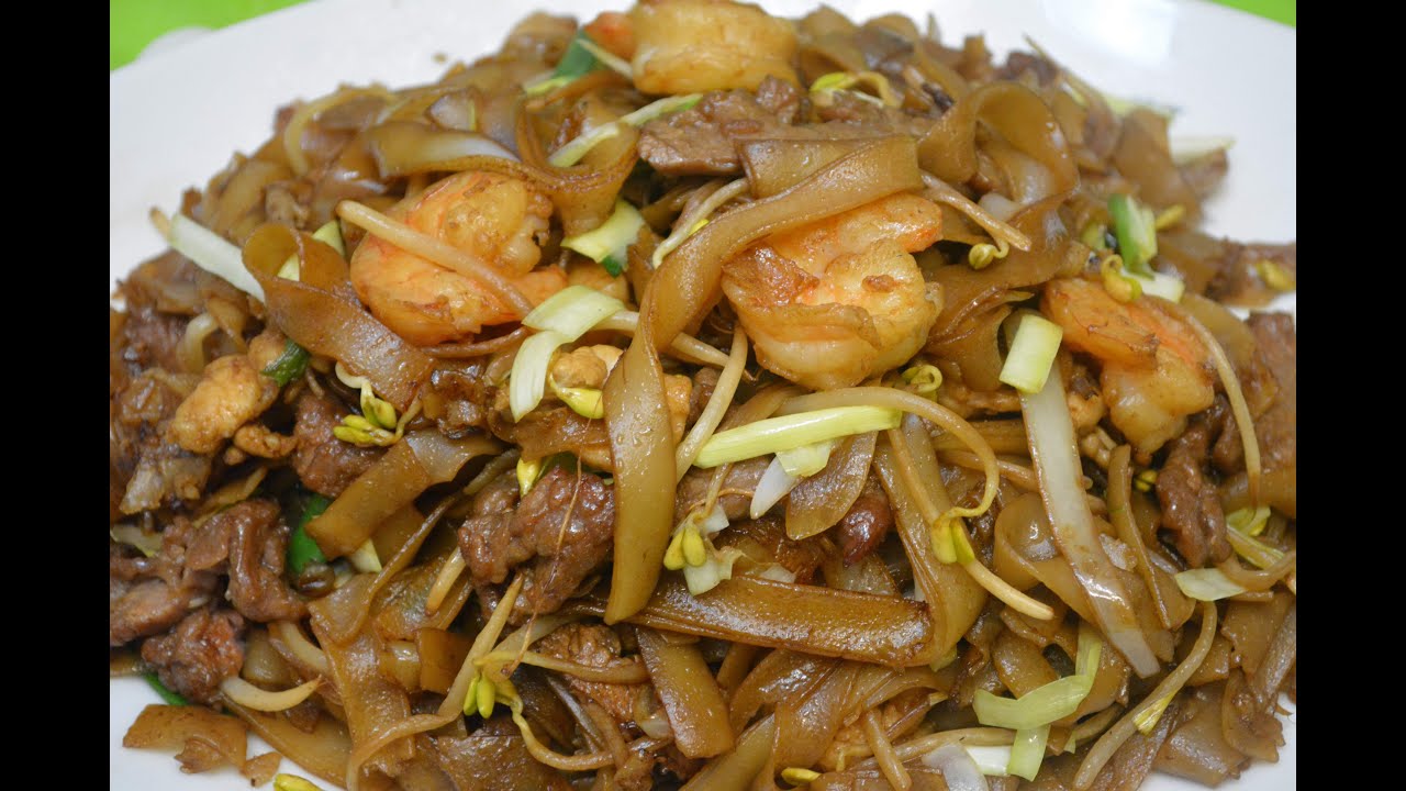 廣州家常炒粉 (Homestyle Chow Fun)