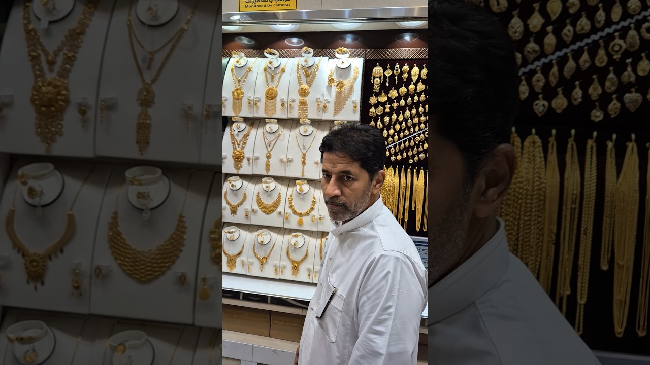 Buying Gold Near MASJID AL-HARAM | Gold market in Makkah | Gold shopping in Saudi Arabia