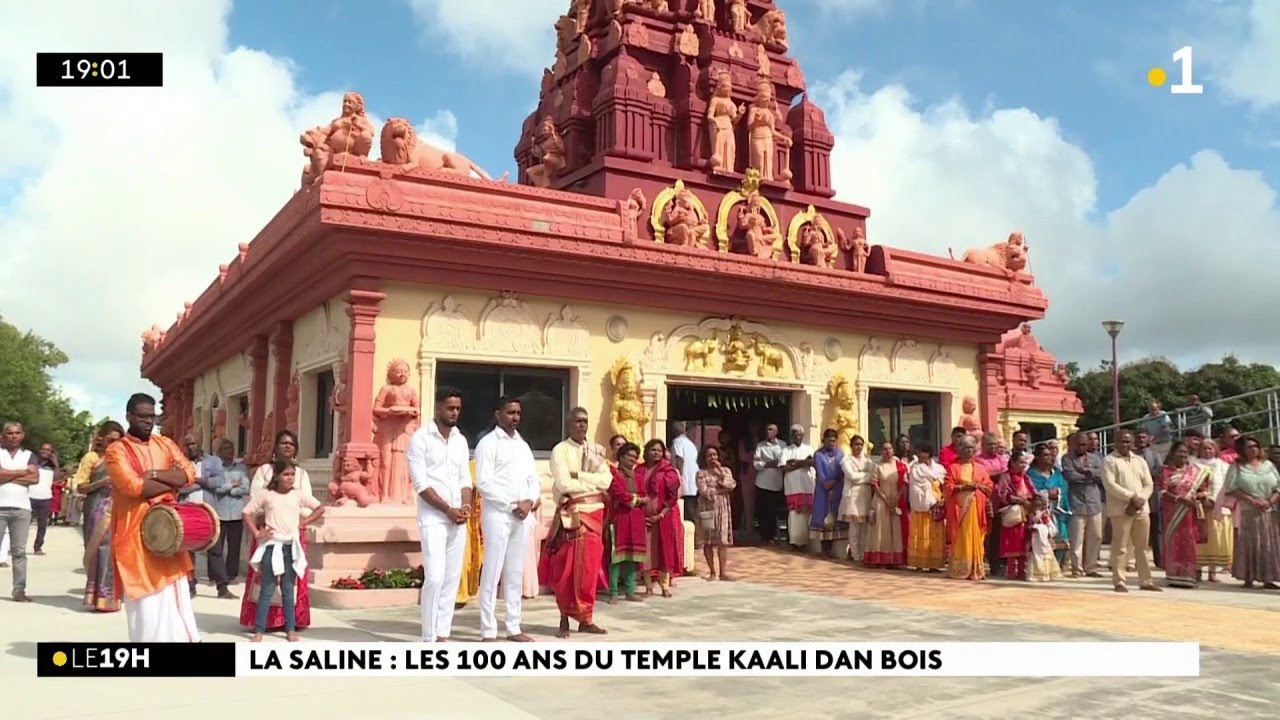 A la Saline, le temple Kovil Kaali dan’ bois rassemble à lui seul l’histoire de tout un quartier.