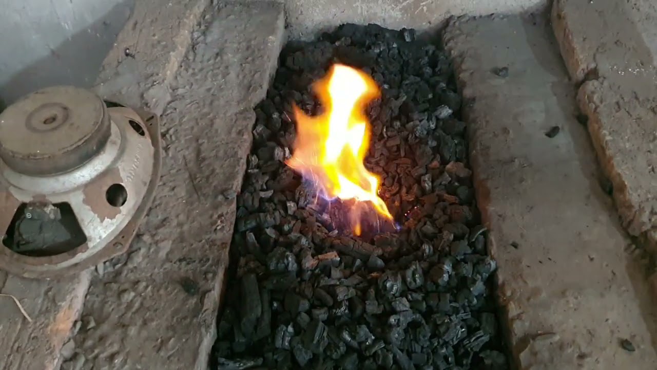 Minha forja a carvão