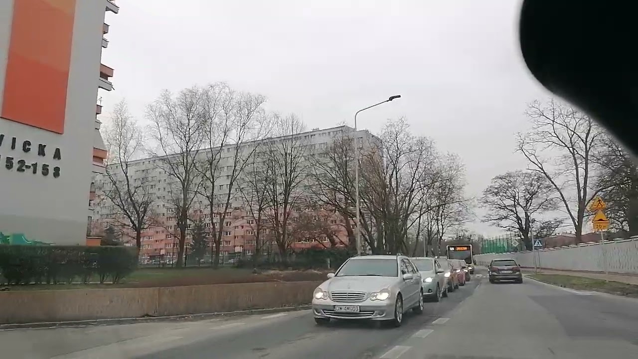 Wrocław, wjazd na Popowicką, skręt w Wejherowską dojazd do Lutra VID 20240215 103953