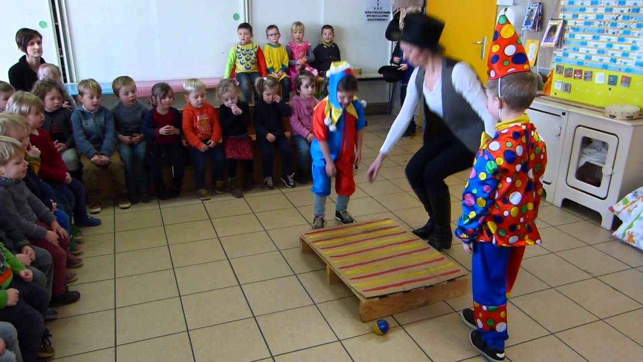 Circus Piccolino 7 (Bijenklas)