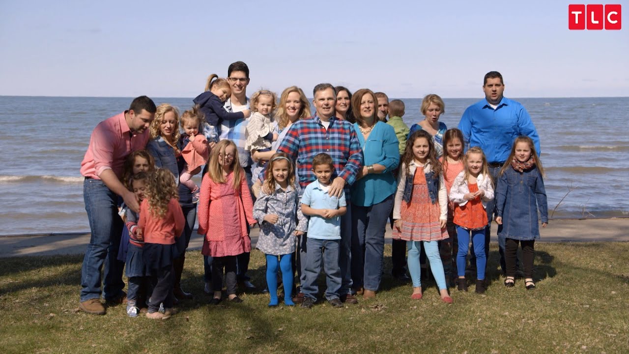 25 People In One House? Meet The Putmans!