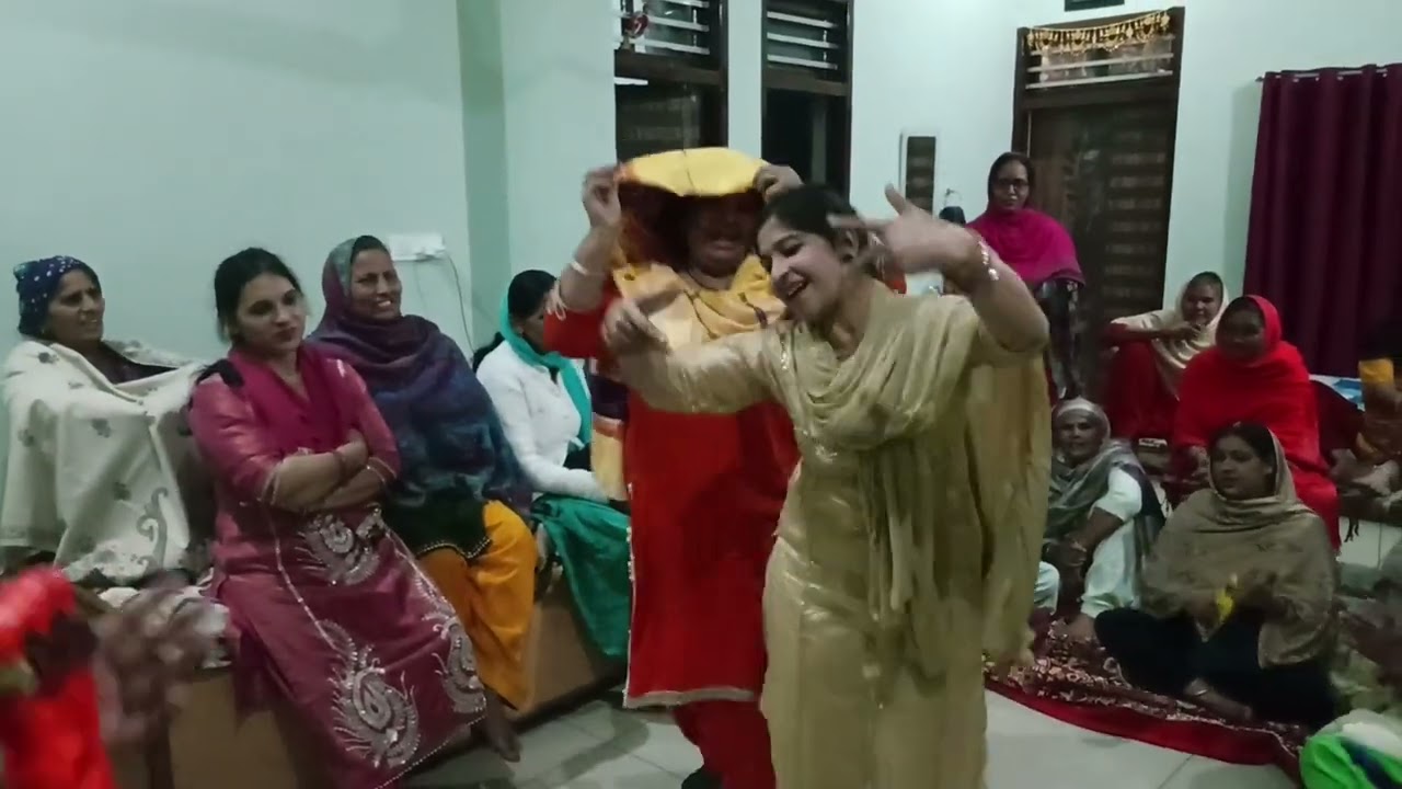 धीरे धीरे मार कान्हा पिचकारी #Haryanvi gajab dance