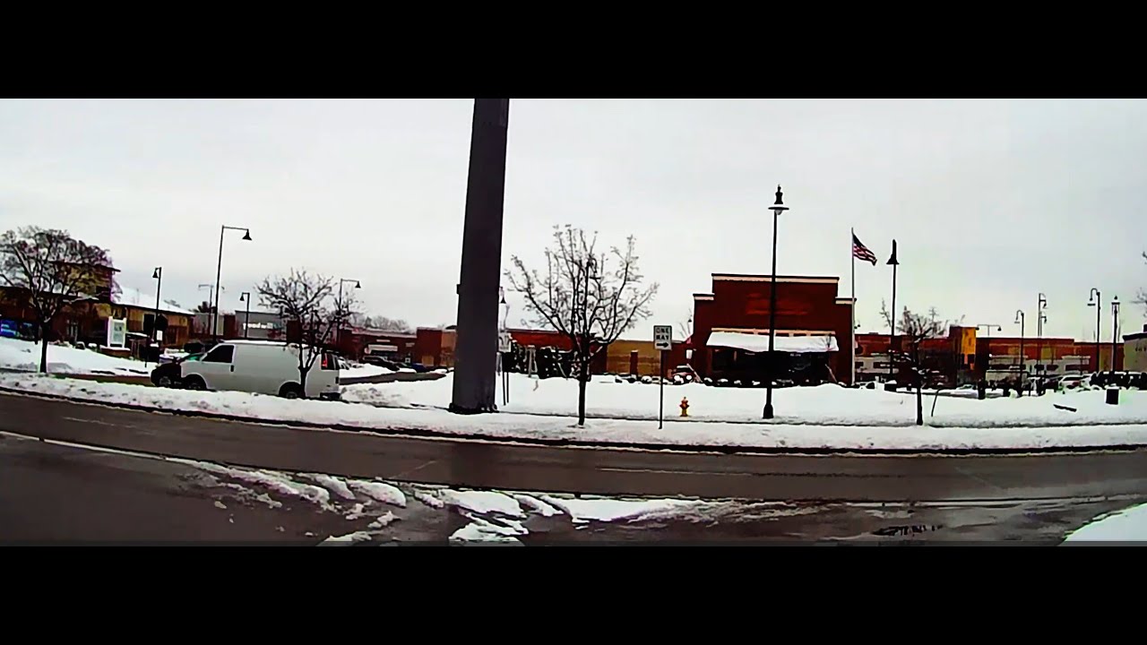 The first snow of December 2025 in Grove City Ohio.