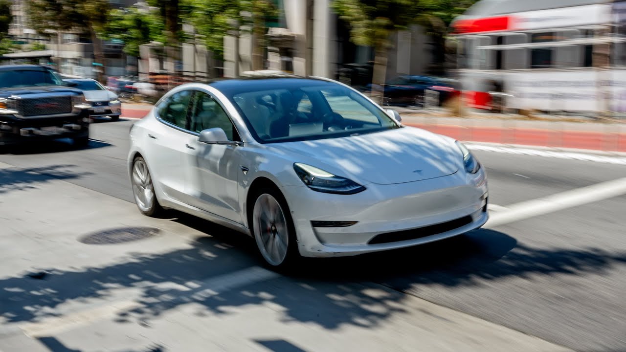 The Dangers Created by Tesla’s Door Design