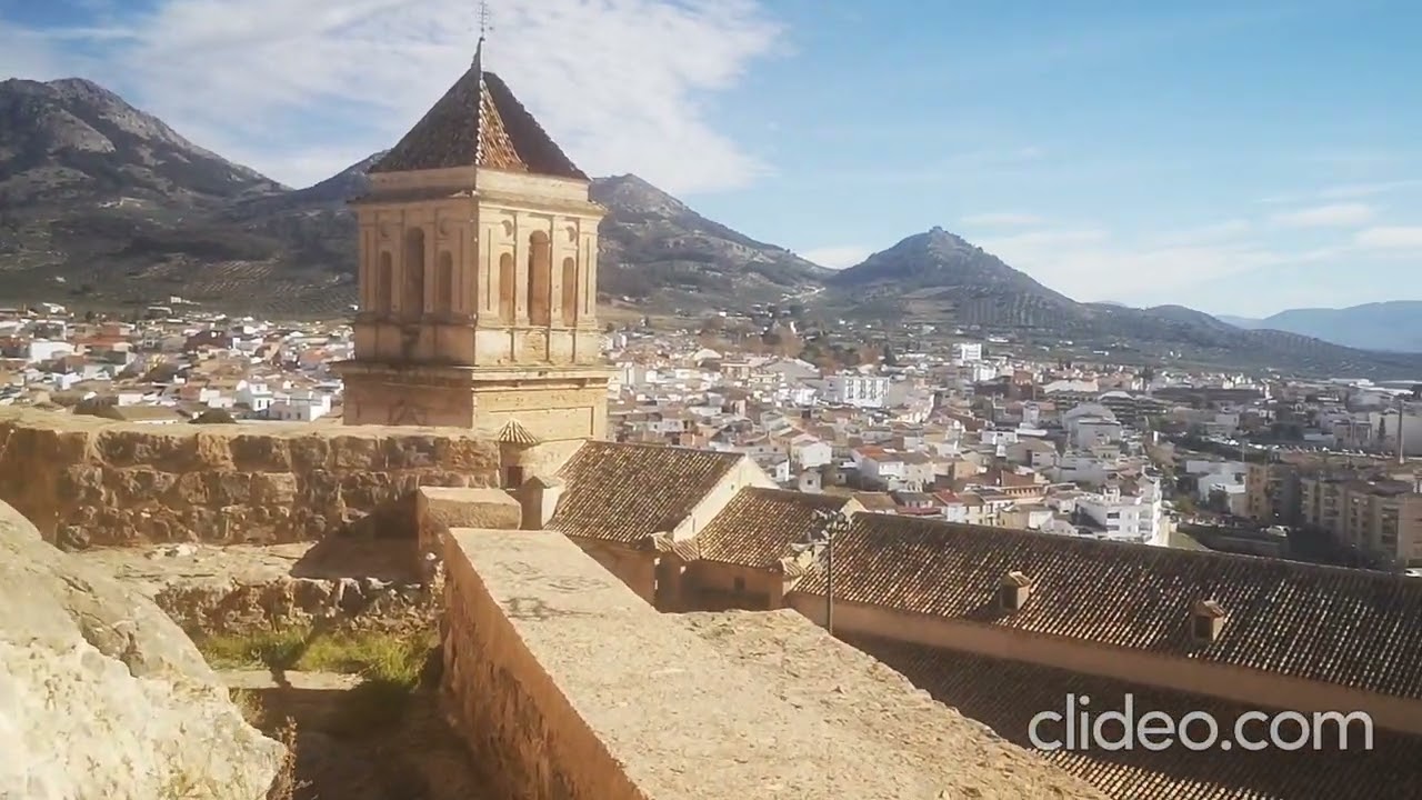 5. Vía Verde del Aceite. Castillo de Alcaudete. Iglesia  Santa María. De Martos a Doña Mencía 65km.