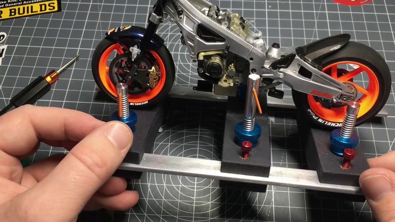 Tamiya Repsol Honda RC211V '03 'Valencia' 