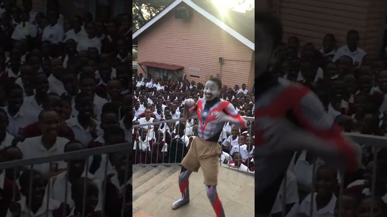 The magic comedian doing entertainment at kololo senior secondary School❤️😂😂😂(subscribe)