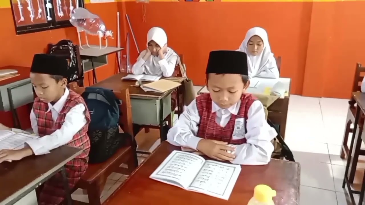 Belajar hukum bacaan Ikhfa