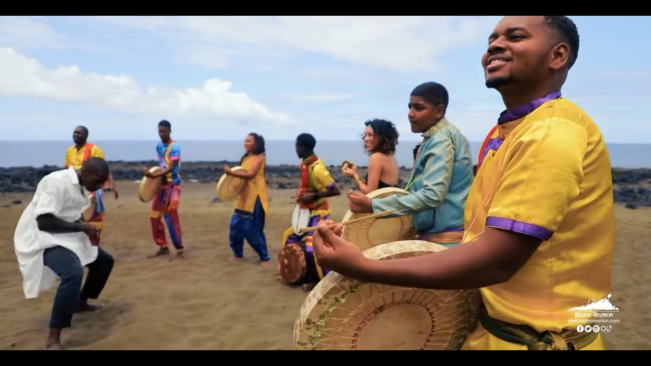 Fêt Kaf 2022 - La rythmique des Tambours sacrés dansée par Didier Boutiana