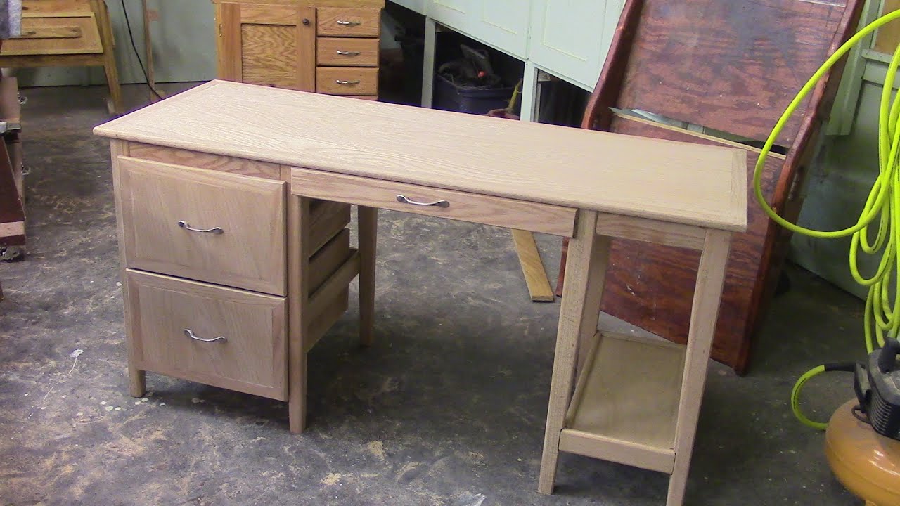 Building an Oak Computer Desk MM 79
