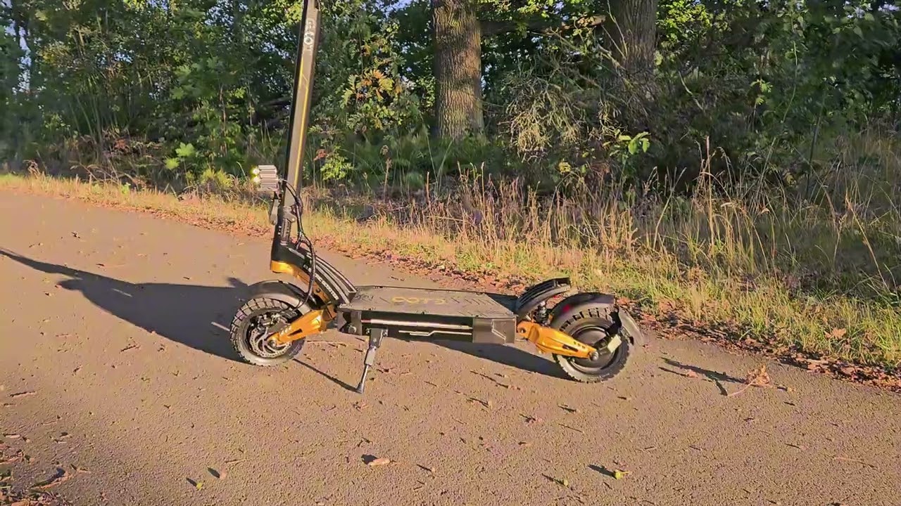 OOTD S30 🛴 Worlds most beautiful electric scooter 😍 +100€ Discount code in my linktree in bio 