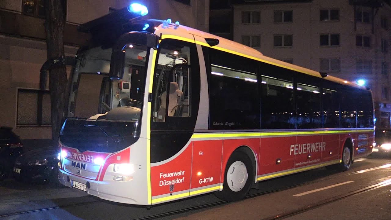 [RISSE IN HAUSWAND] | Haus evakuiert | Einsturz befürchtet | Bauunfallzug im Einsatz