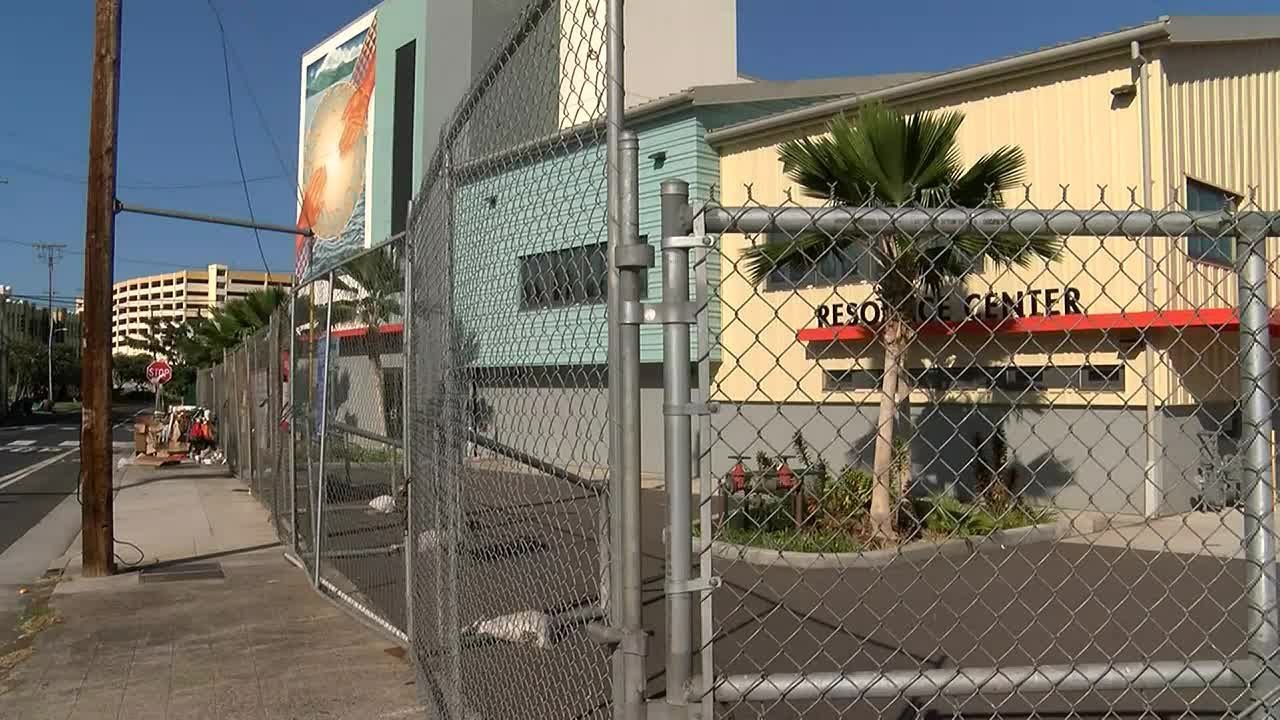 Red tape keeps city’s $17M Honolulu housing project for the homeless empty