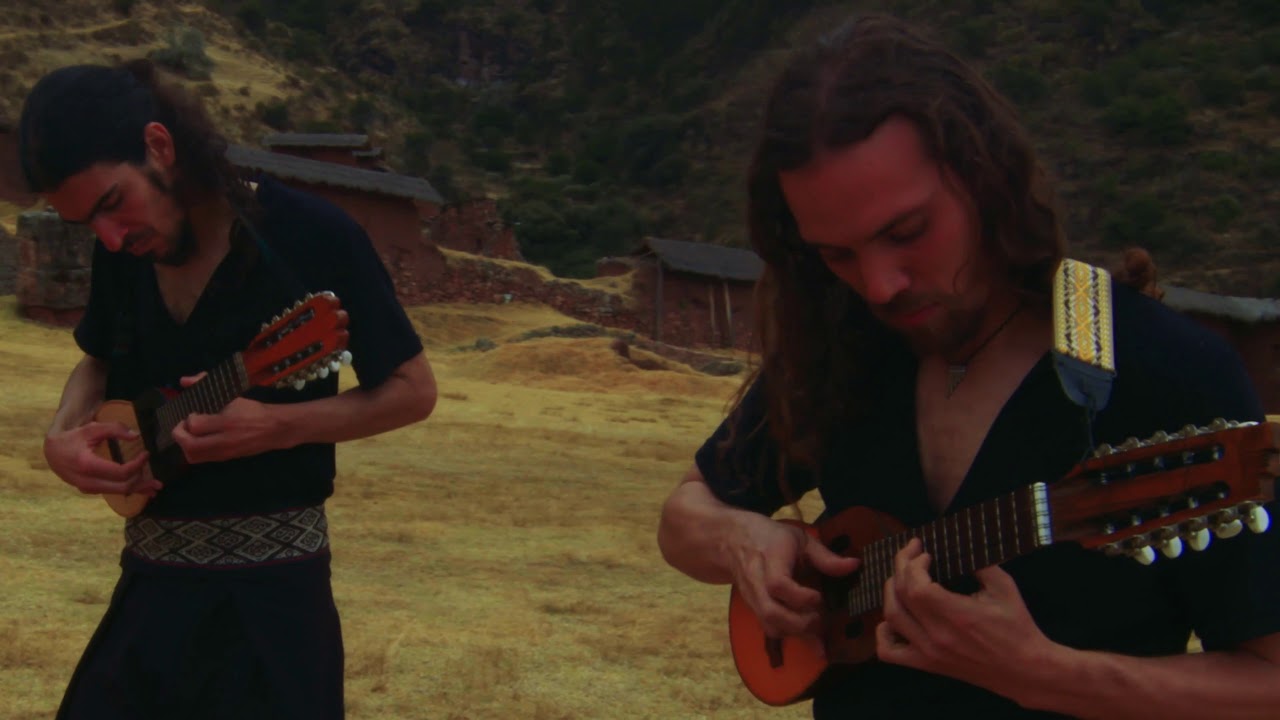 DANZA DEL ALTIPLANO de LEO BROUWER Interpretada por la OIANT en el Valle Sagrado de Cuzco, Perú.