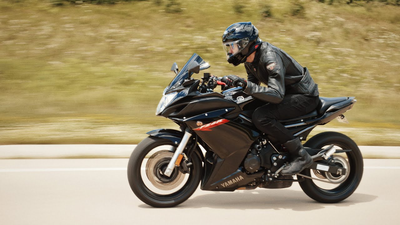 YAMAHA FZ6R MODS & EXHAUST | Moto Vlog