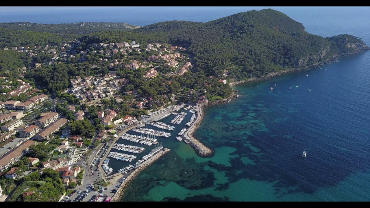 Saint-Cyr-sur-Mer en drône, de la Madrague à Port d'Alon