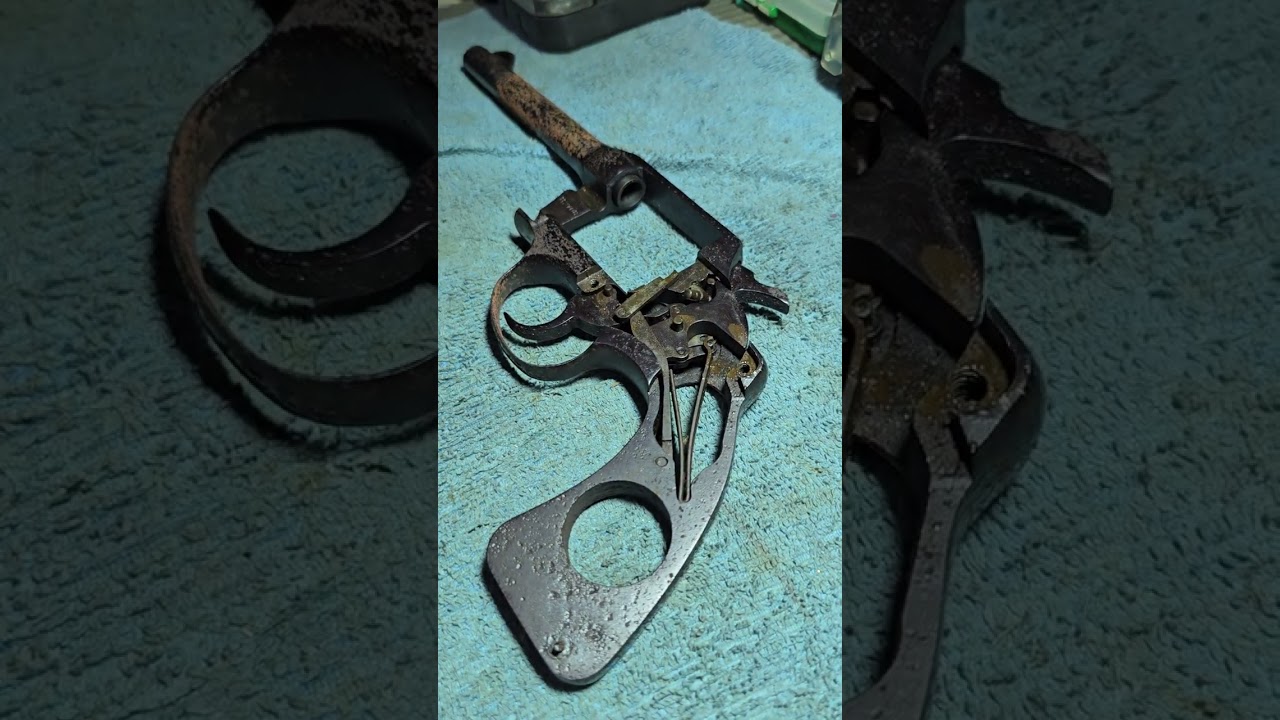 วิธีถอดปืนลูกโม่ COLT ขนาด .38 มาดูขั้นตอนกันครับ #จ่าเศกgunshopมันเกิดมาเพื่อพี่