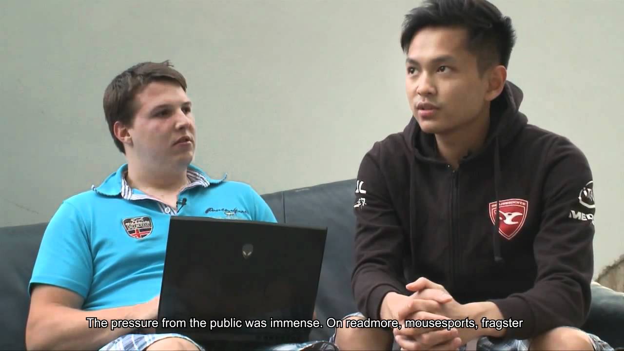 Knochen's eSport Sofa - ninja (mousesports) Episode 1