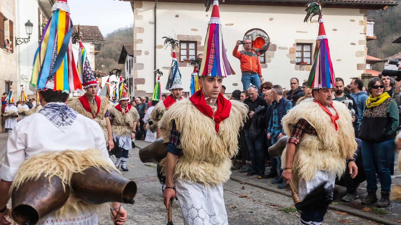 CARNAVAL  de  ITUREN (Navarra)