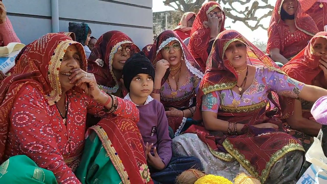 भधावा गीत!छिपी को बेटो घर नहीं!!बोली का थे मीठा घणा,अक्ल का भरपुर!!सुसराजी वो महान बातड़ल्या बिलमाया