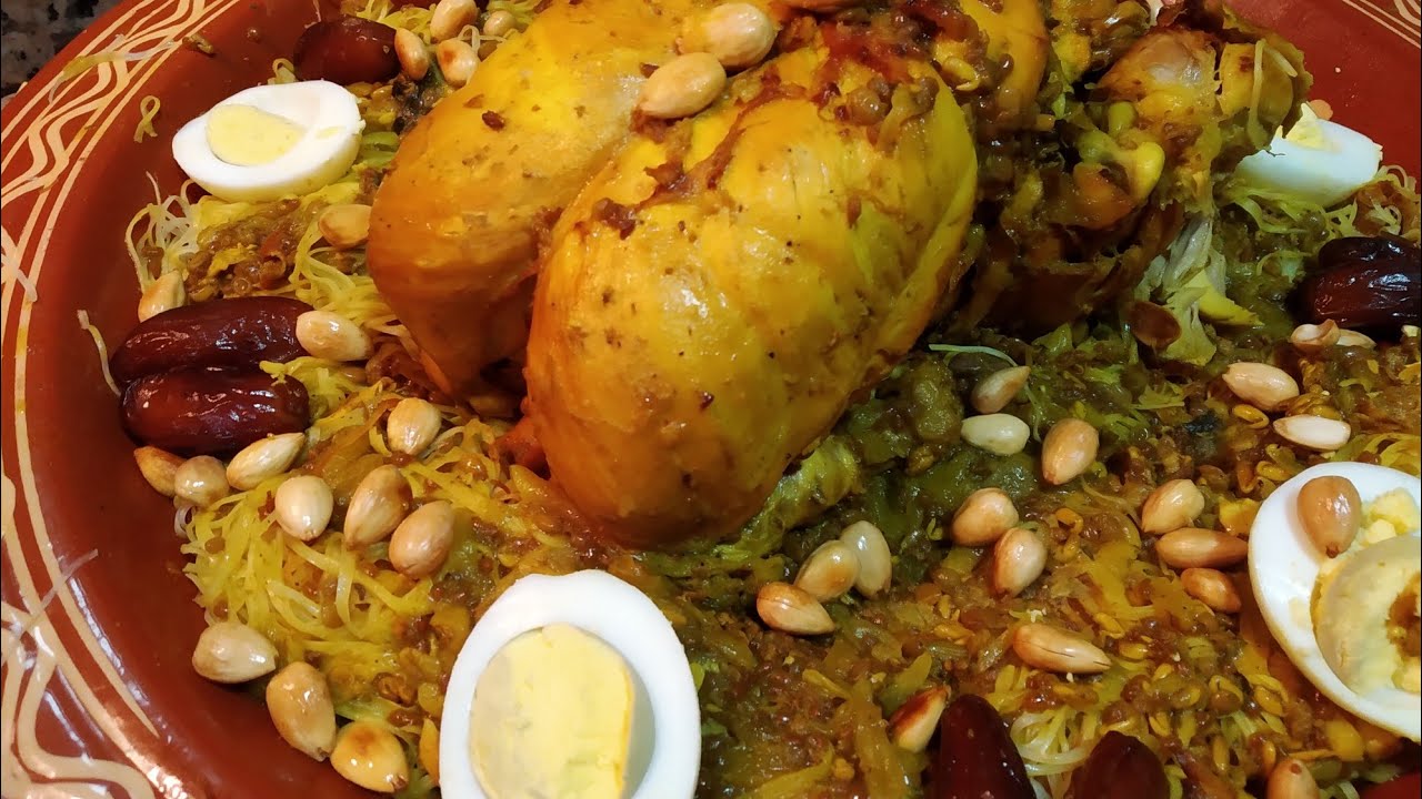 رفيسة بالرزيزة  والمساخن على حقها لي دقها ضروري ياخد المقادير 😋😋😋