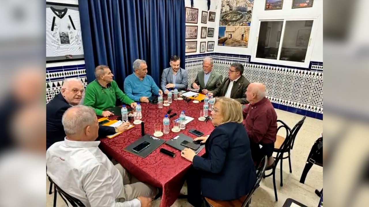 Las Casas de Melilla reeligen a José González y reconocen a Carmen Carrasco como Melillense Ejemplar