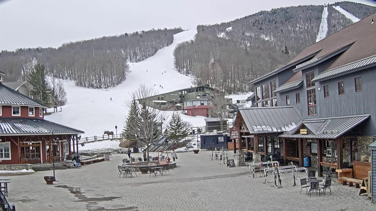 Gate House Plaza View