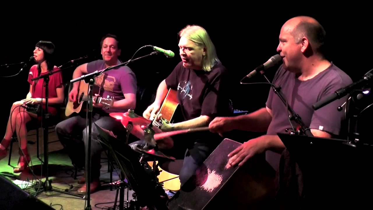 TRIONALE    -        Free fallin´        (Tom Petty Cover)