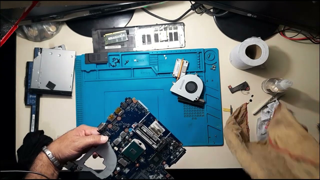 Dica importante de troca da pasta térmica notebook ao fazer a limpeza interna #pcgamer #gamer
