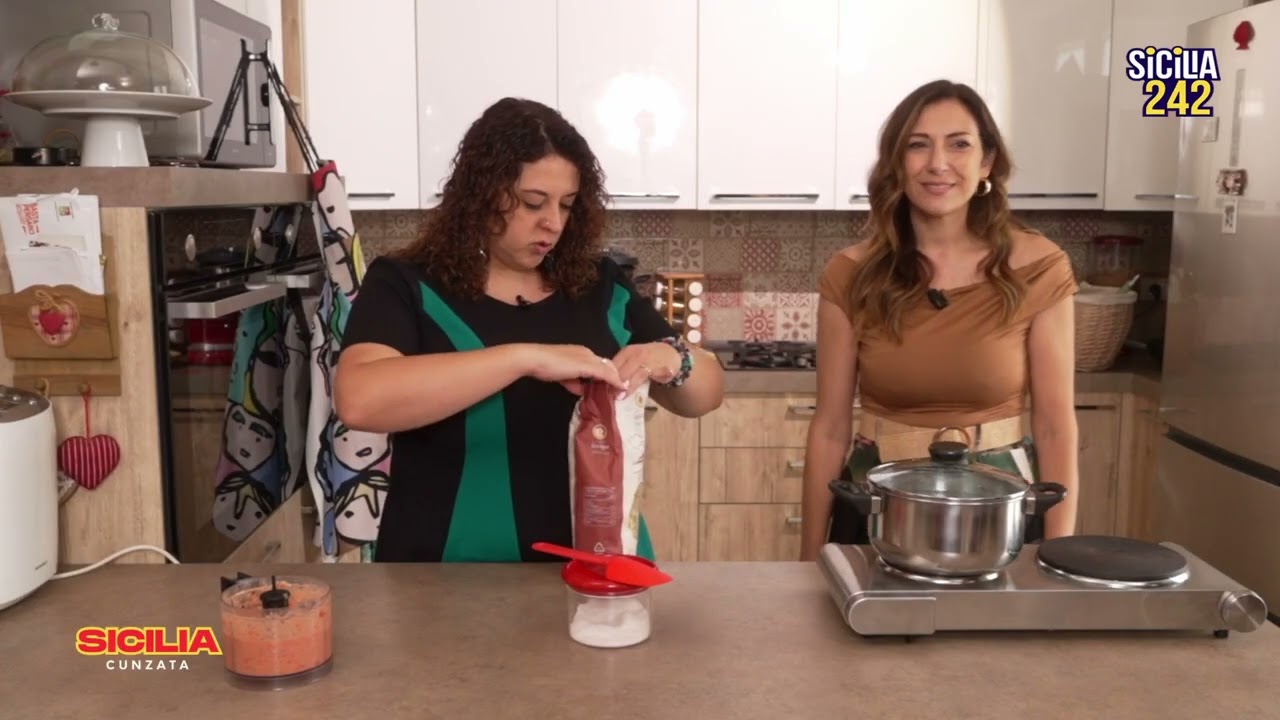 Sicilia Cunzata: Alla scoperta delle tradizioni siciliane! - Busiate con pesto alla trapanese
