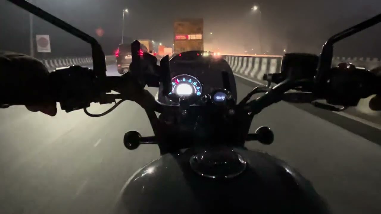Meteor 360 ☠️ driving at night in  Delhi 