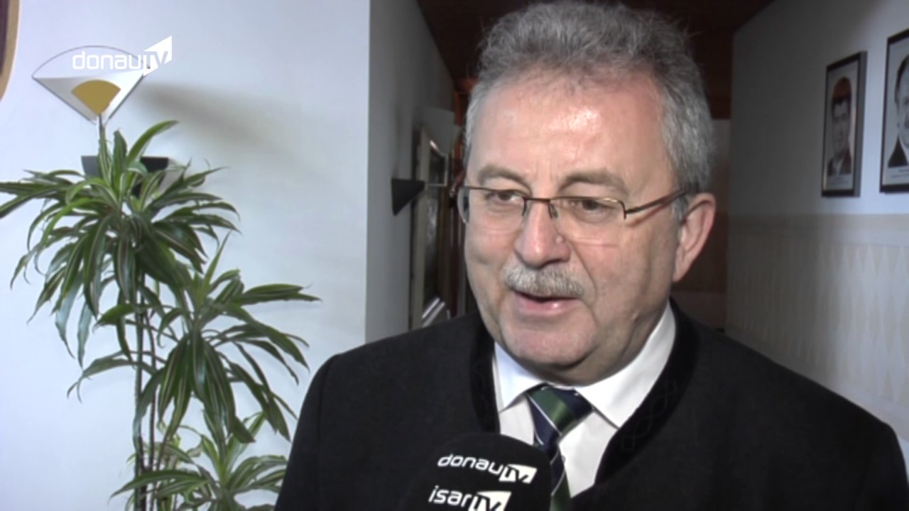 Alles auf Anfang – Landkreis Straubing-Bogen schlägt in Sachen Donaufähre andere Richtung ein!