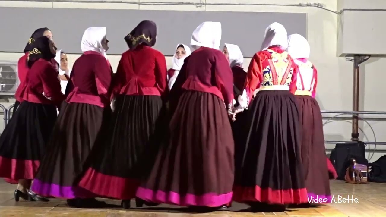 Onanì -gruppo folk  SA NOGORESAS,    15-10-2023