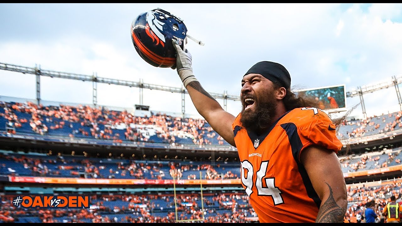 Domata Peko Sr. shows Broncos Country some love after #OAKvsDEN