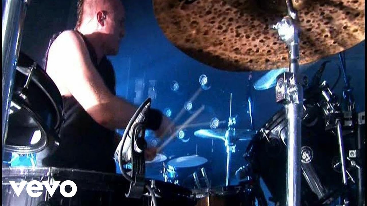 Nine Inch Nails - Closer (Live: Beside You Closer In TIme)