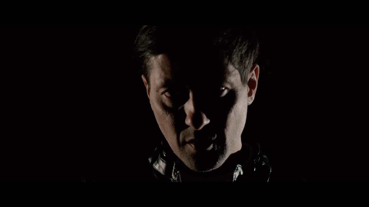ABAY - THE QUEEN IS DEAD (Official Video)