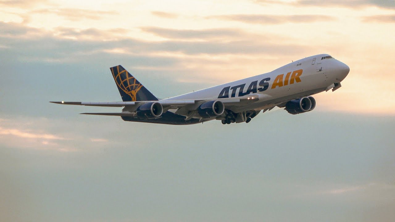 The Last Boeing 747. Atlas Air 747-8F N863GT Fly By & Landing at Cincinnati CVG Delivery Flight (4K)