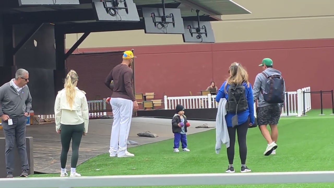 Manny Machado son bullpen spring training 2/13/26