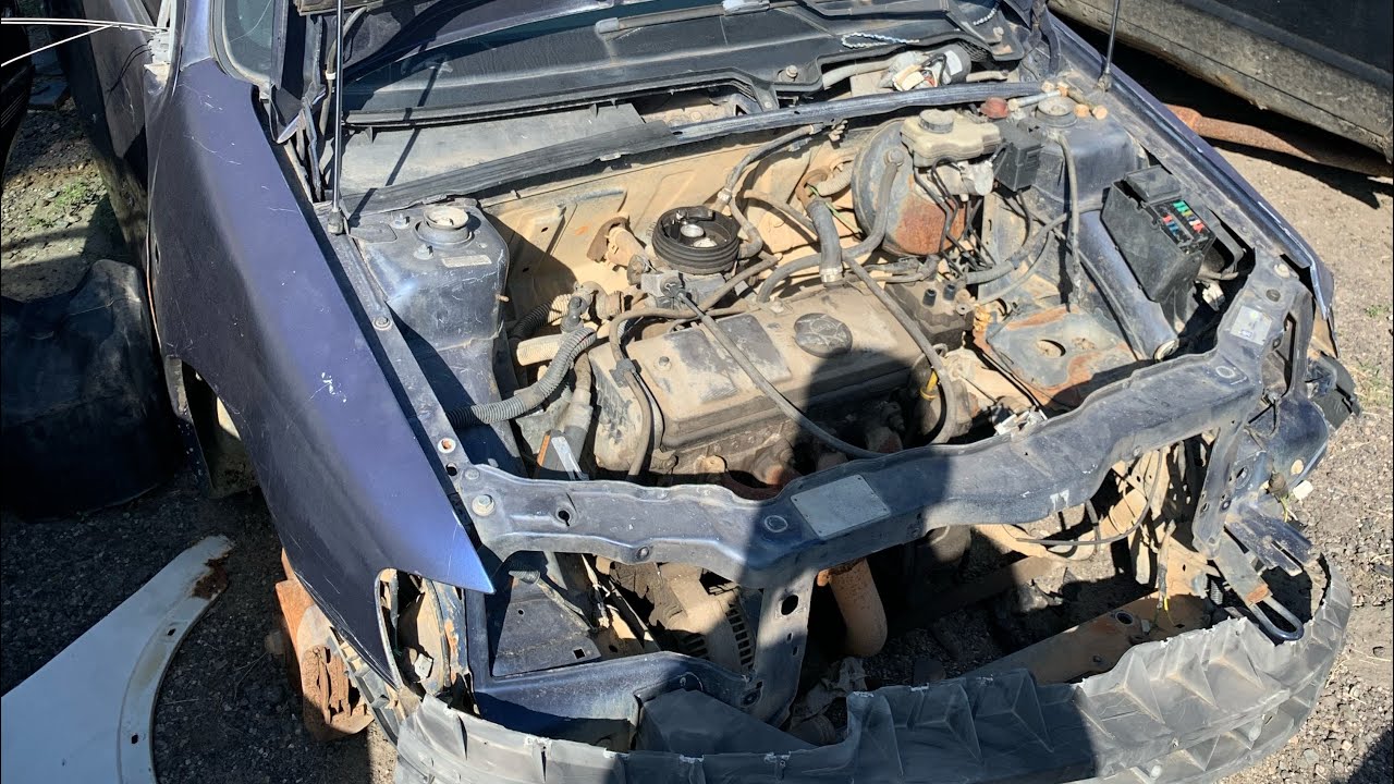 ACHEI UM PEUGEOT 106 NO FERRO VELHO !!