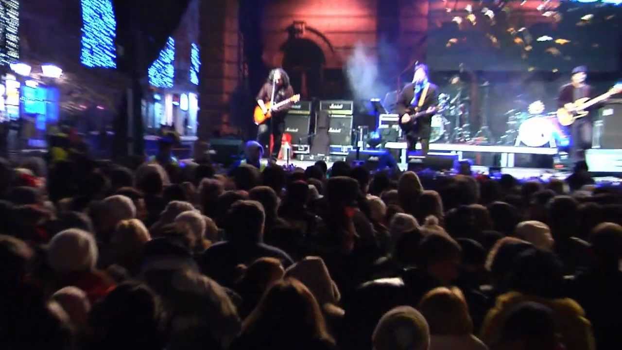 Apsolutno Romantično - Oči jedne žene (live, 2013.)