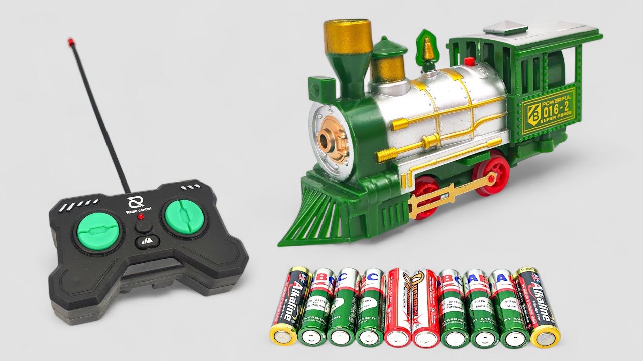 Unboxing Classic Train with Three Wagons and R/C Speed Railway Remote Control
