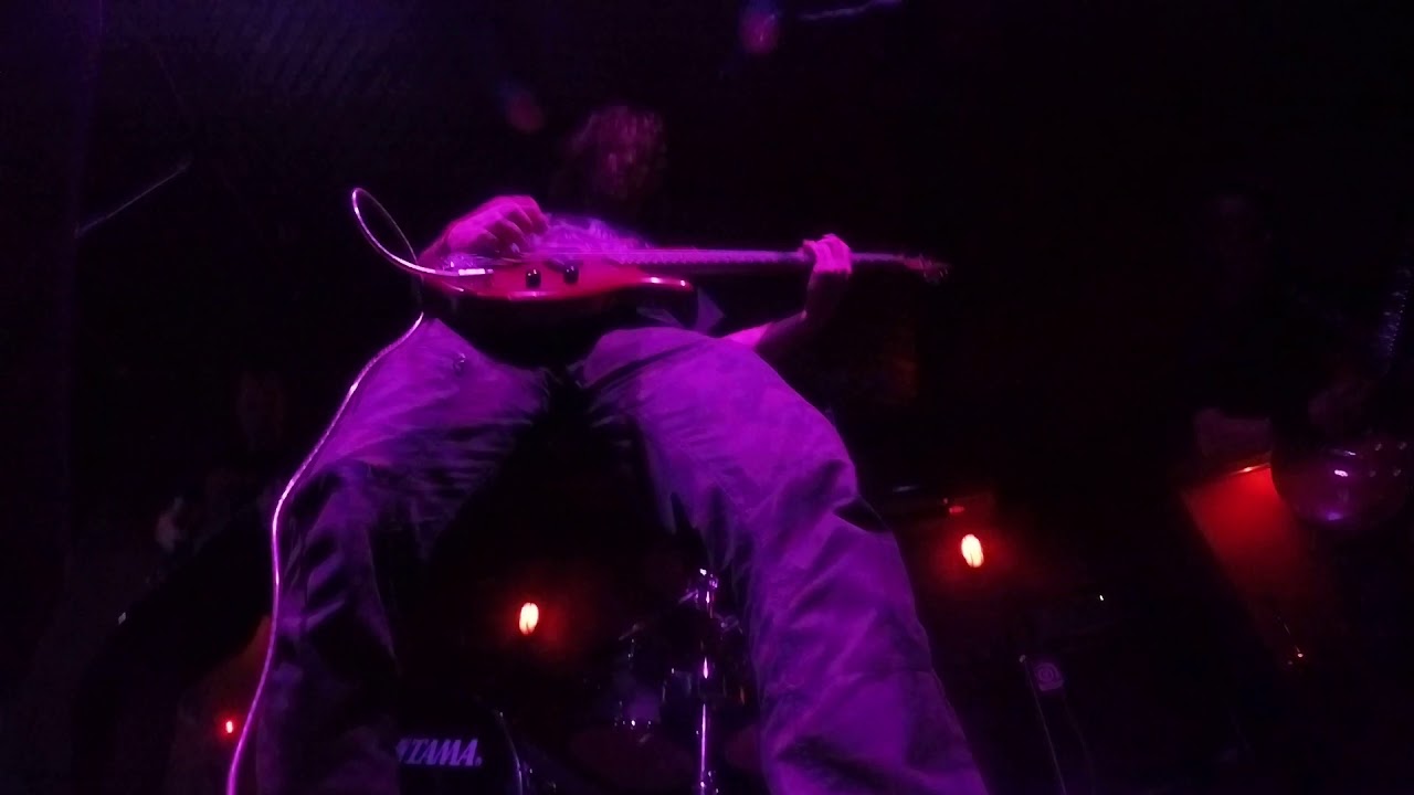THE ETERNAL GRIND- Suffer the children(Napalm Death)