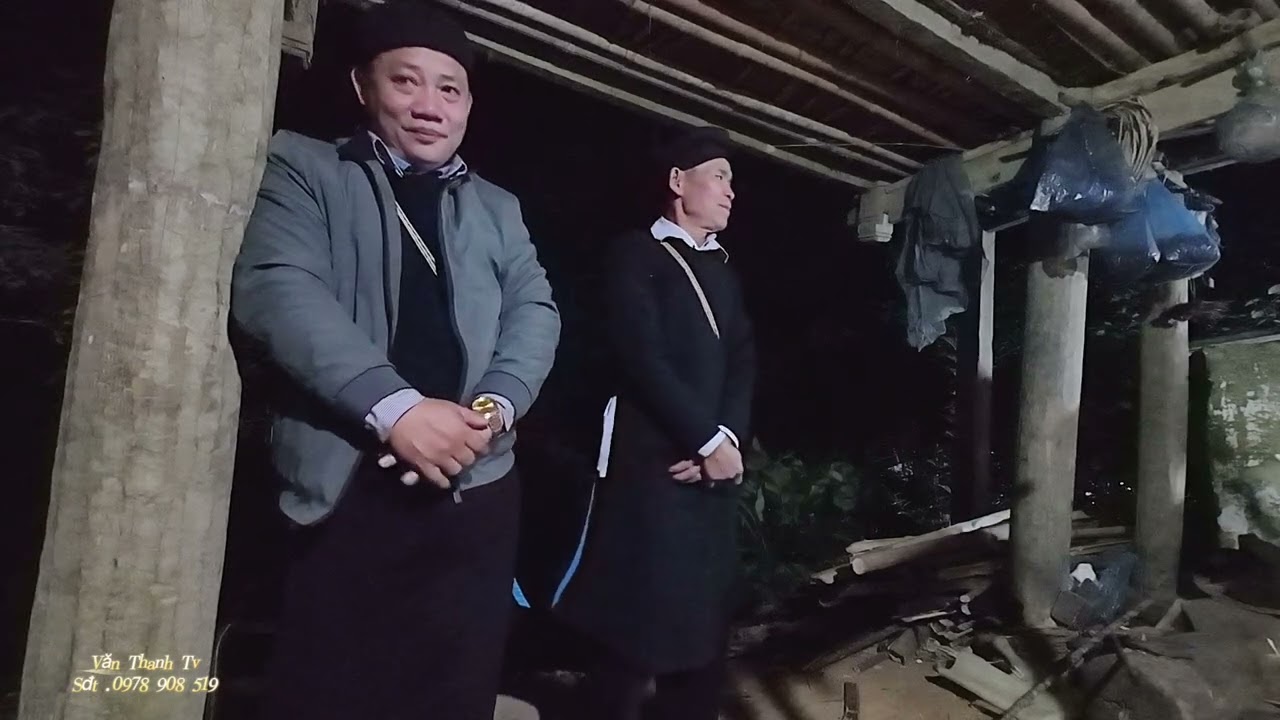 Hát đối đáp dao tuyển trong đám cưới  