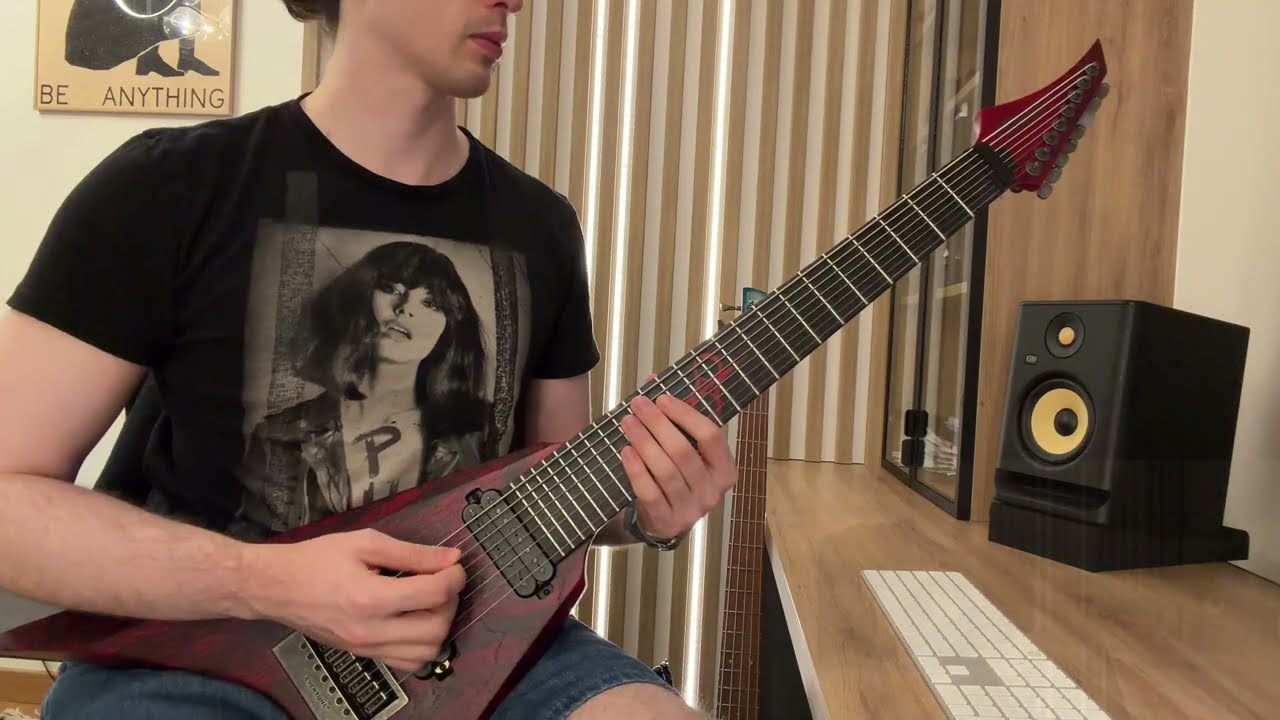 Ibanez Christmas Contest 2025 RIFF
