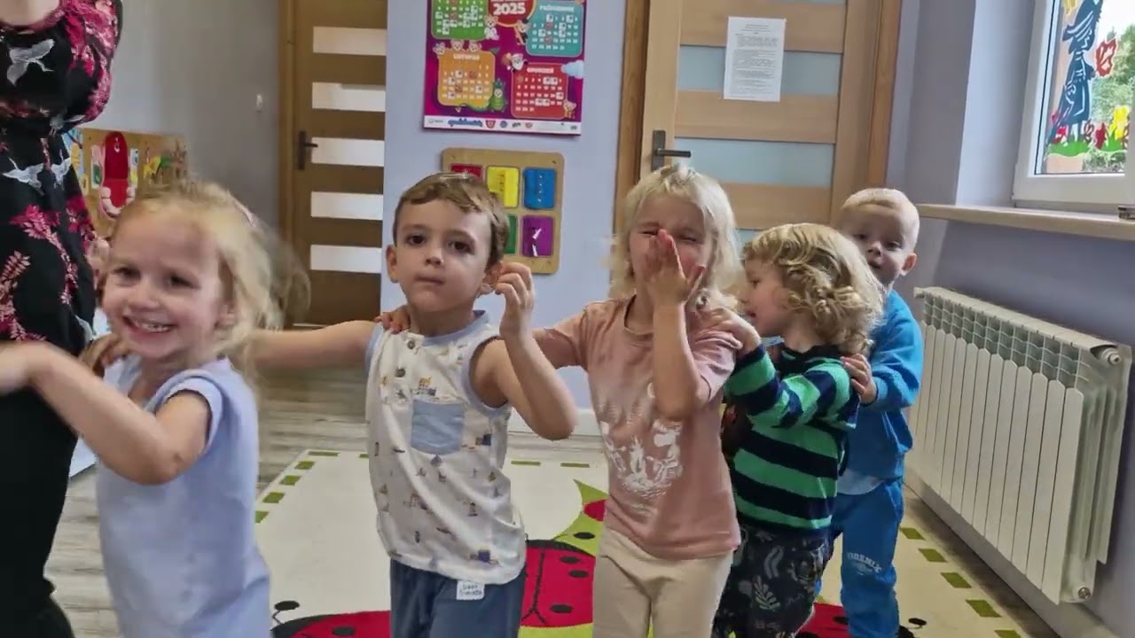 🎶 Taneczne kroki Biedronek i Kangurków! 💃🕺