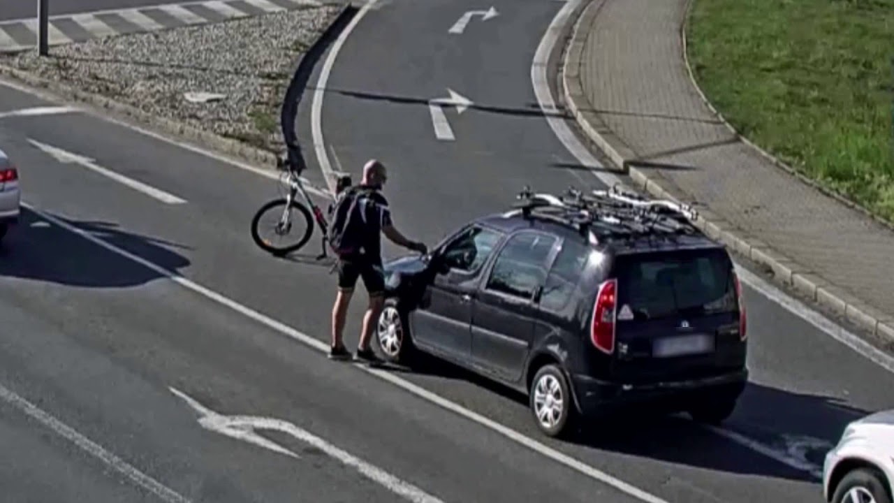 Policie ČR: Agresivní cyklista