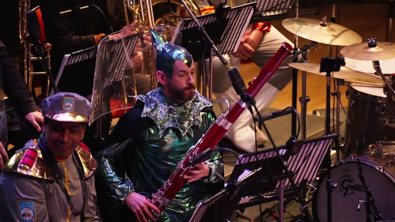 Singing Genevieve Gaunt (Lady Penelope) & Jon Culshaw for Thunderbirds Concert 'Stand By For Action'